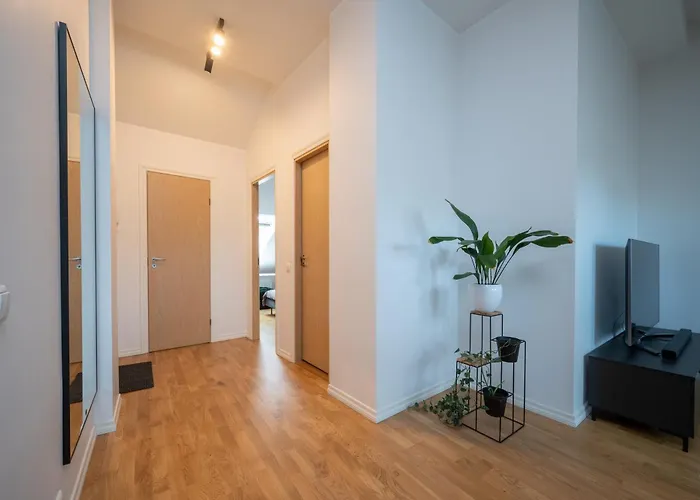 & Cozy Rooftop Flat *