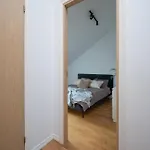& Cozy Rooftop Flat Apartment
